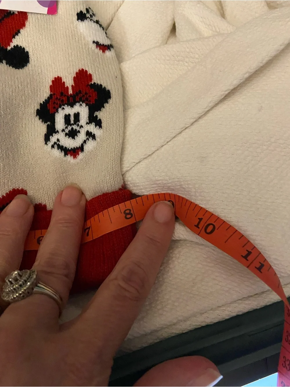 Disney Kids Minnie Mouse Red and Cream Pom Pom Hat with Matching Mittens